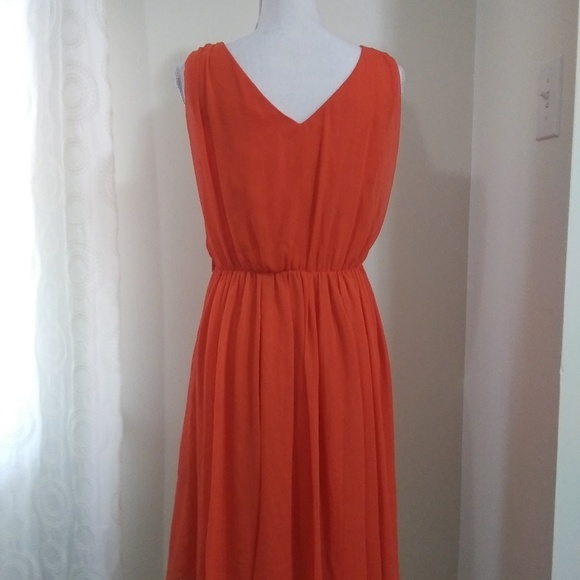 Dress - Picture 6 of 7